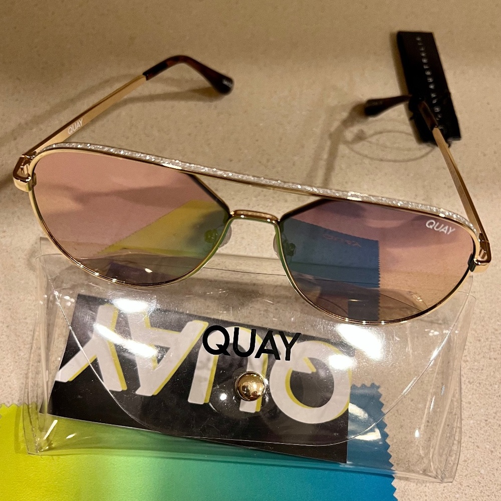 Quay x Lizzo Hold Please Sunglasses
